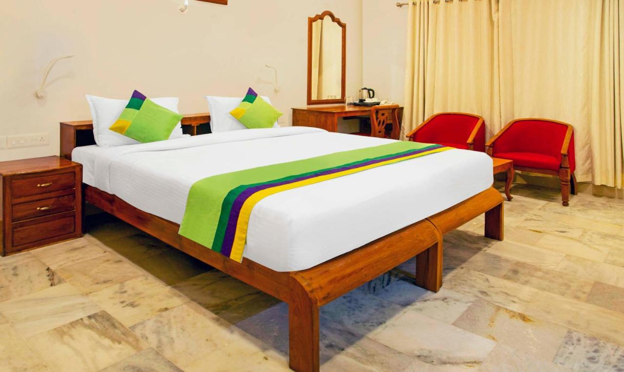 Hotel Treebo Kumily Gate Thekkady, Periyar National Park Esterno foto