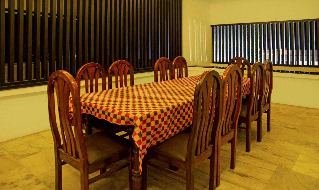 Hotel Treebo Kumily Gate Thekkady, Periyar National Park Esterno foto